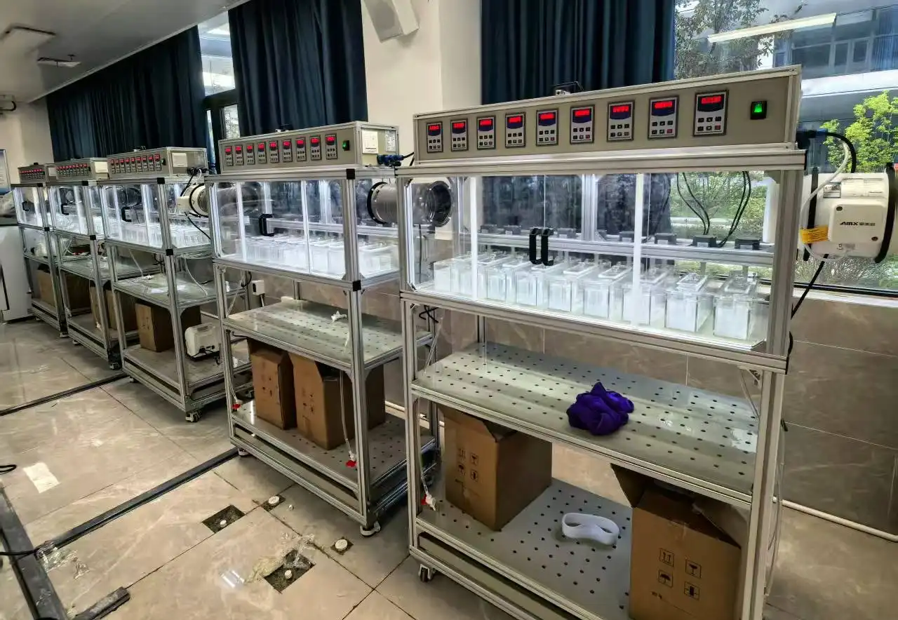 Mixer settlers Mixer settlers