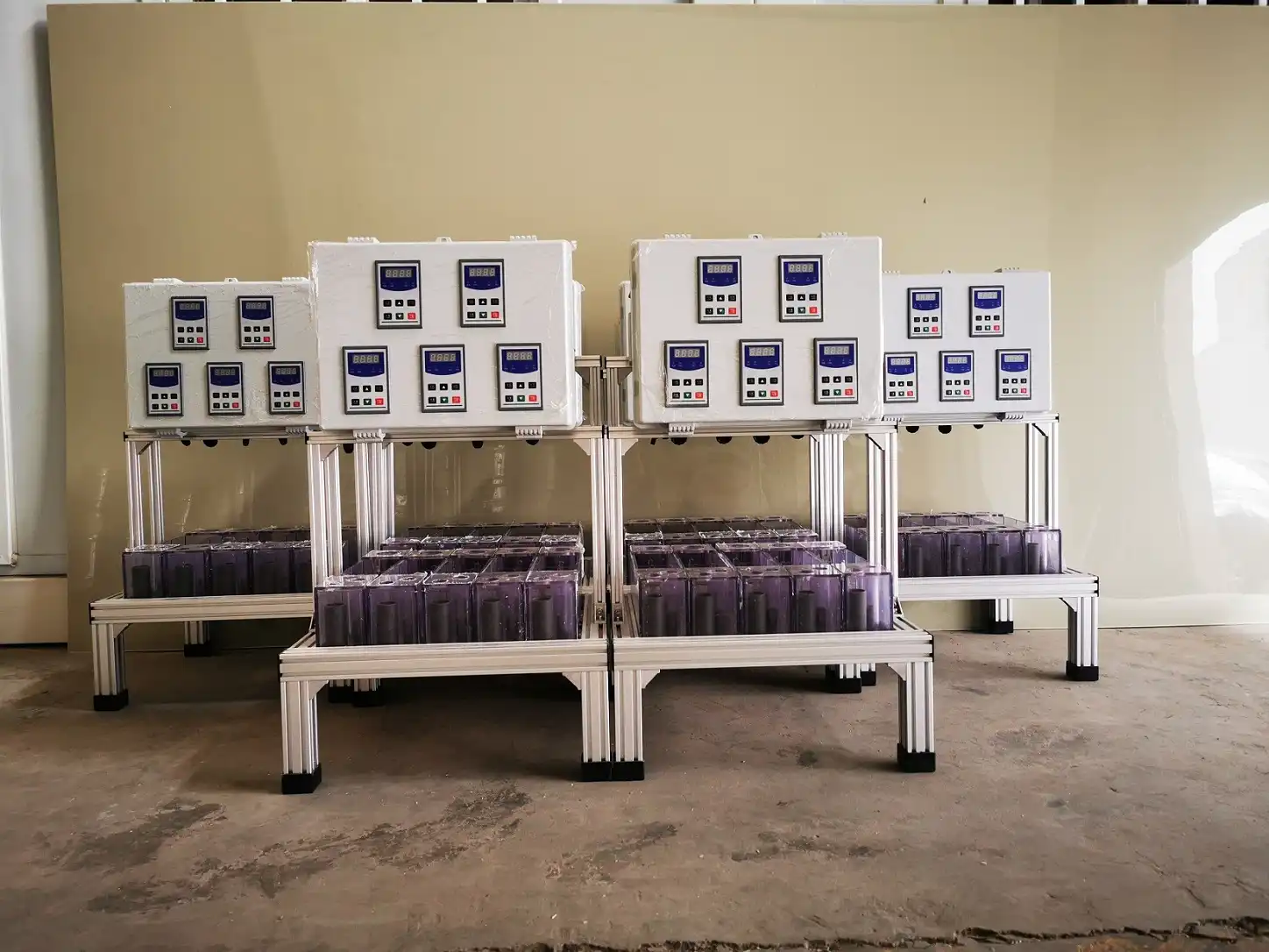 Mixer settlers Mixer settlers